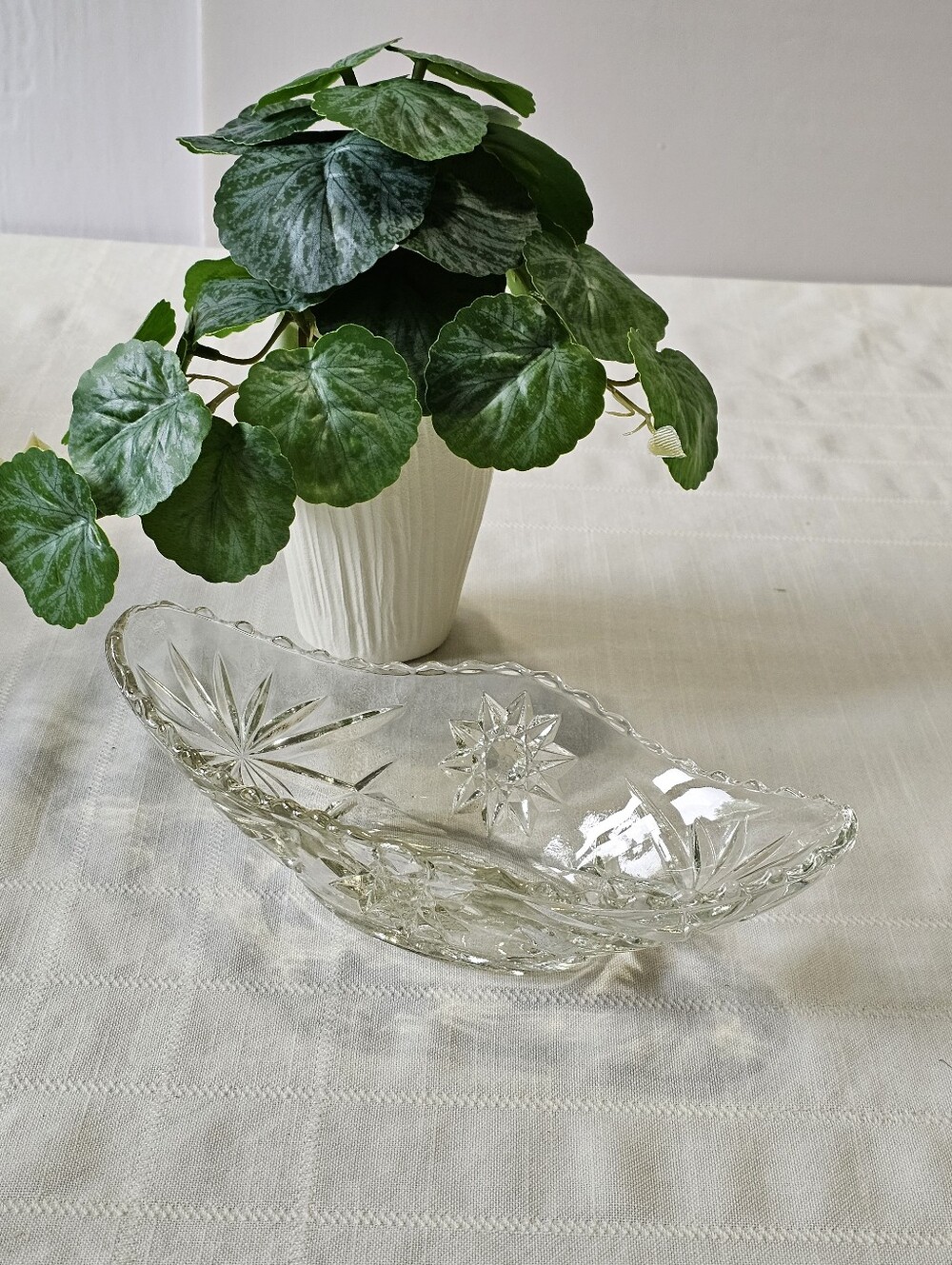 Vintage Anchor Hocking Starburst Bowl